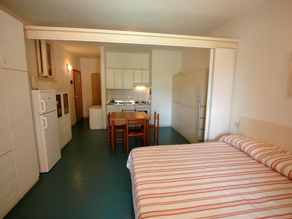Residence Maricampo Marina di Campo Room photo